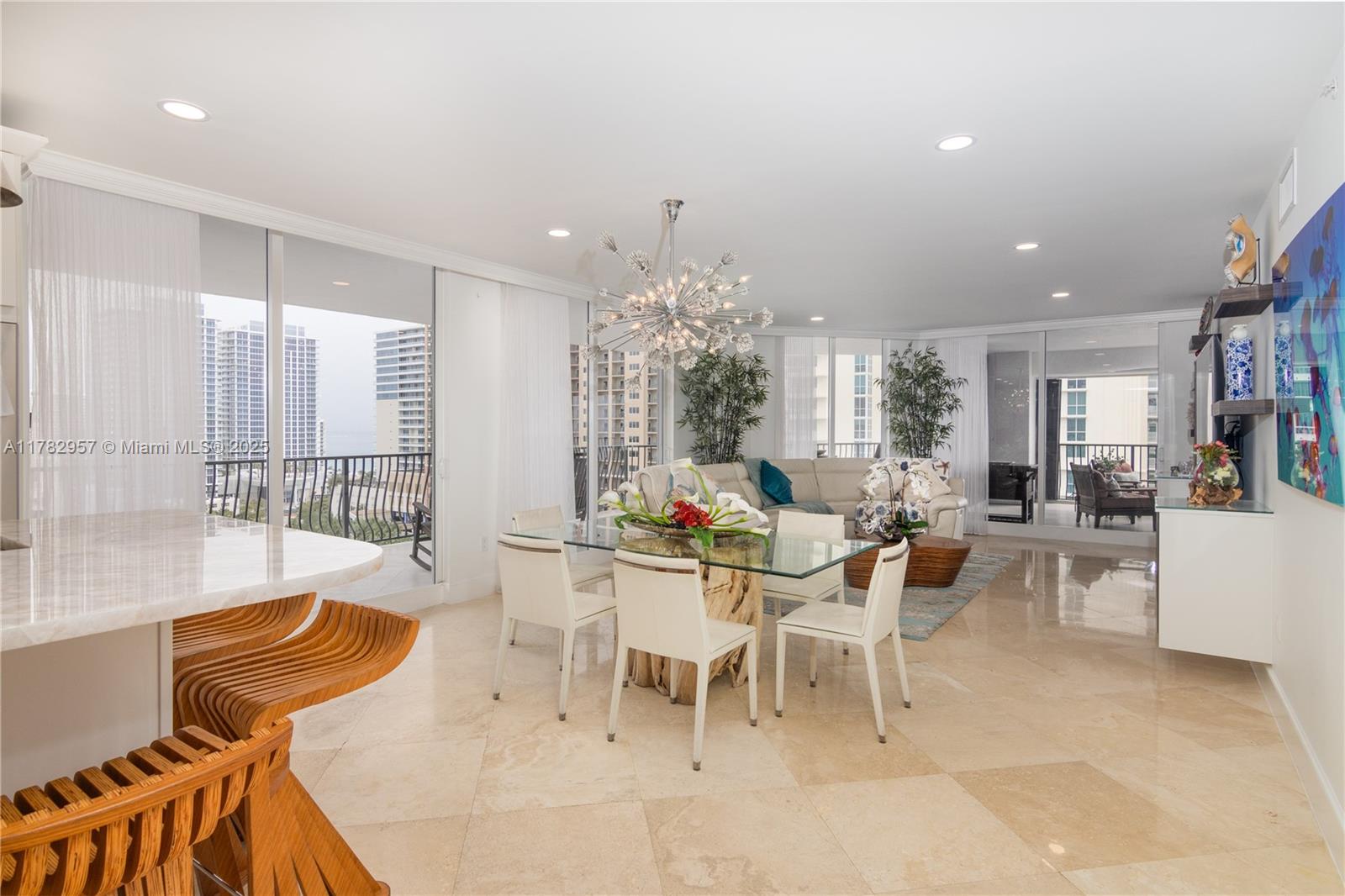 JACKSON TOWER LAS OLAS CON - Residential