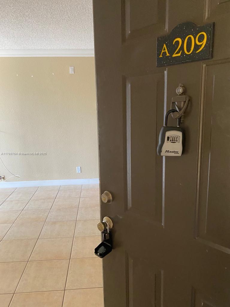 3985 W Mcnab Rd A209, Pompano Beach, Broward County, Florida - 1 Bedrooms  
1 Bathrooms - 