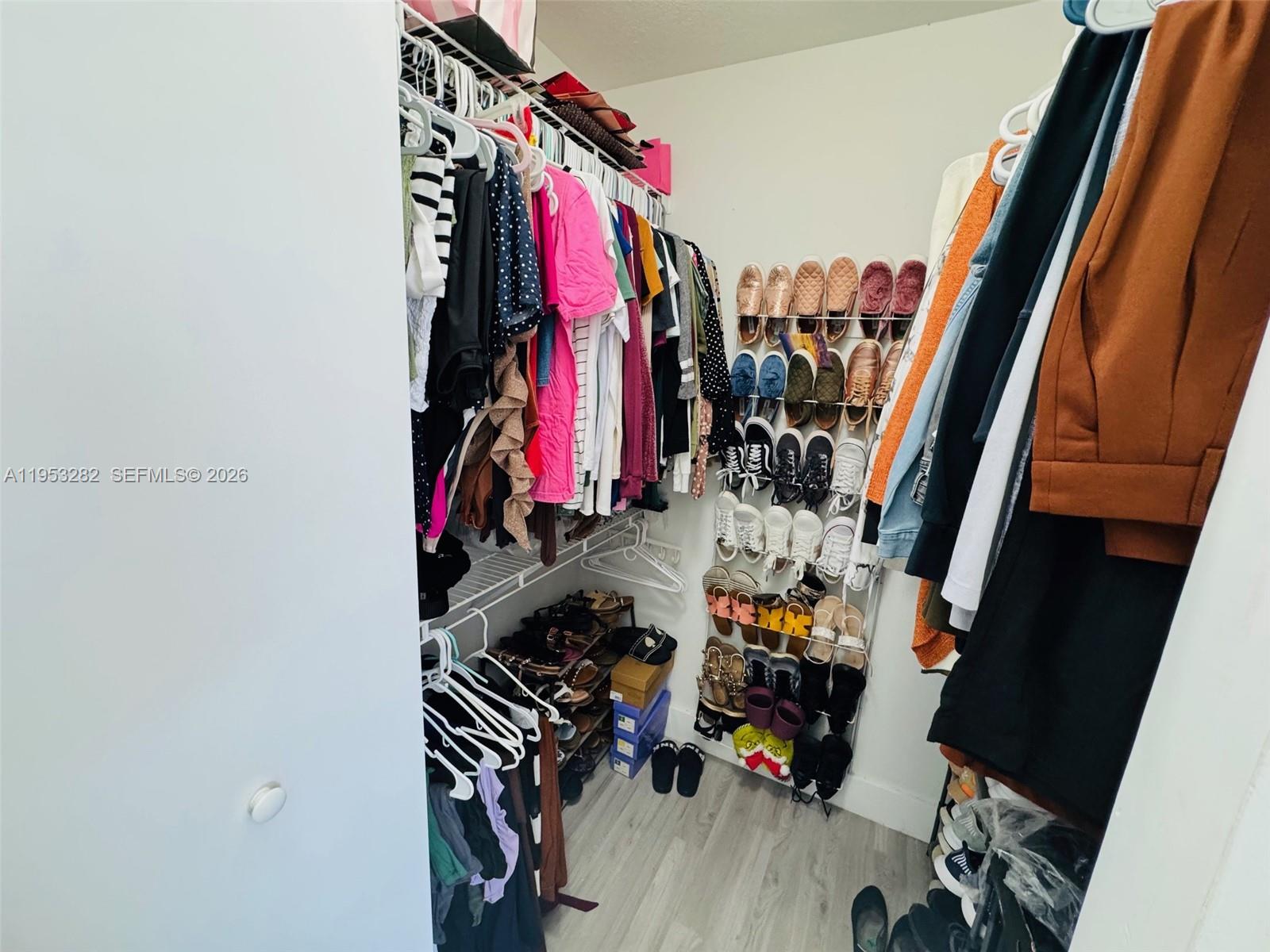 LAKES BY THE BAY SEC 6 - Residential