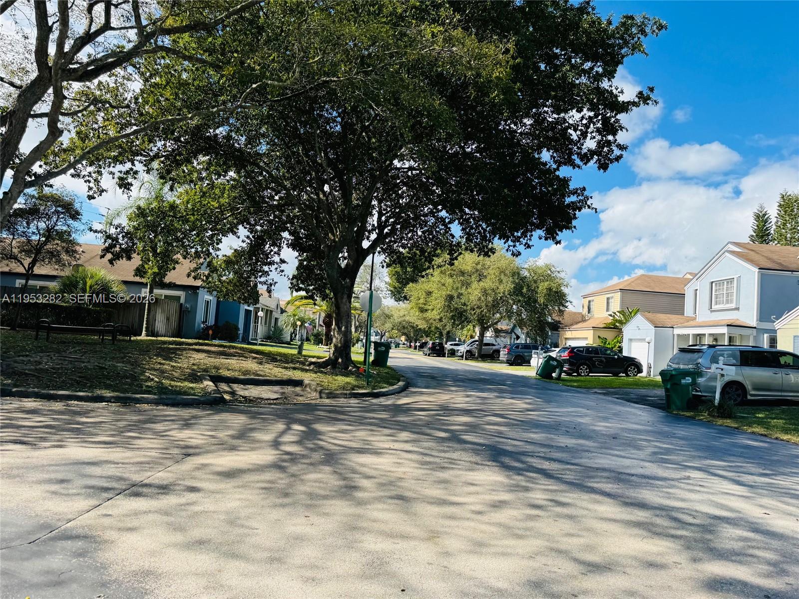 LAKES BY THE BAY SEC 6 - Residential