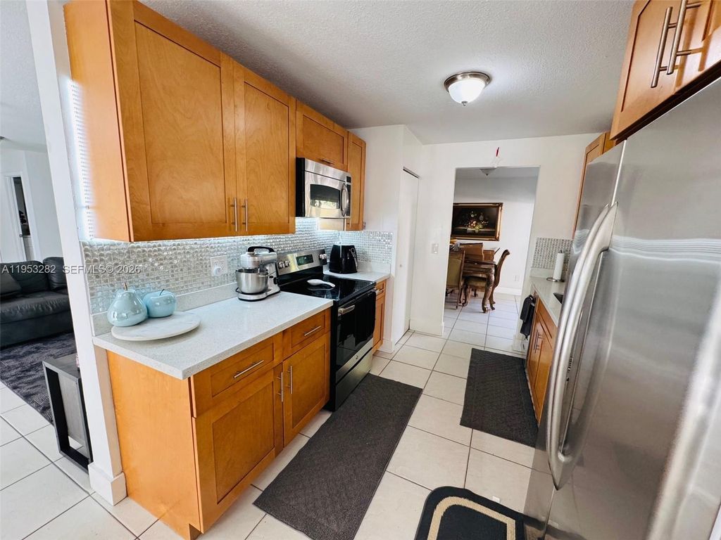 Photo of 10137 SW 223rd Ter, Cutler Bay, FL 33190 (MLS # A11953282)