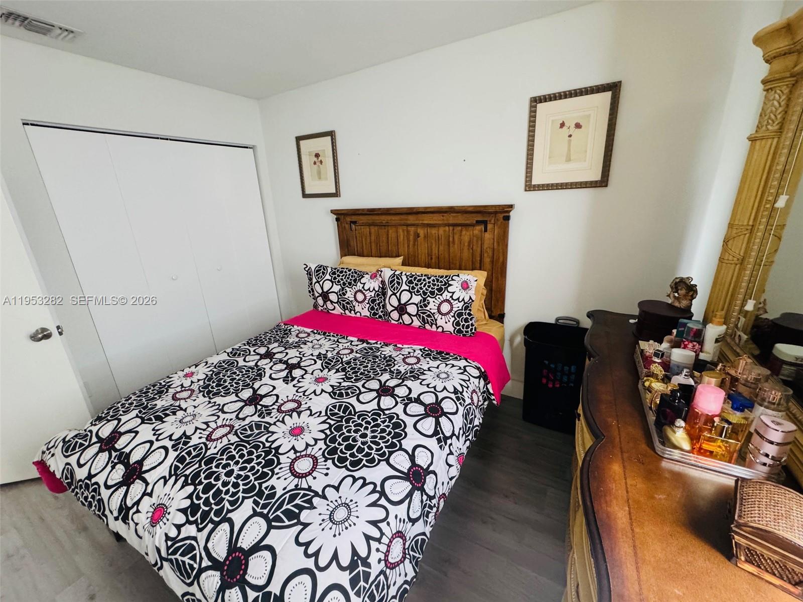 LAKES BY THE BAY SEC 6 - Residential