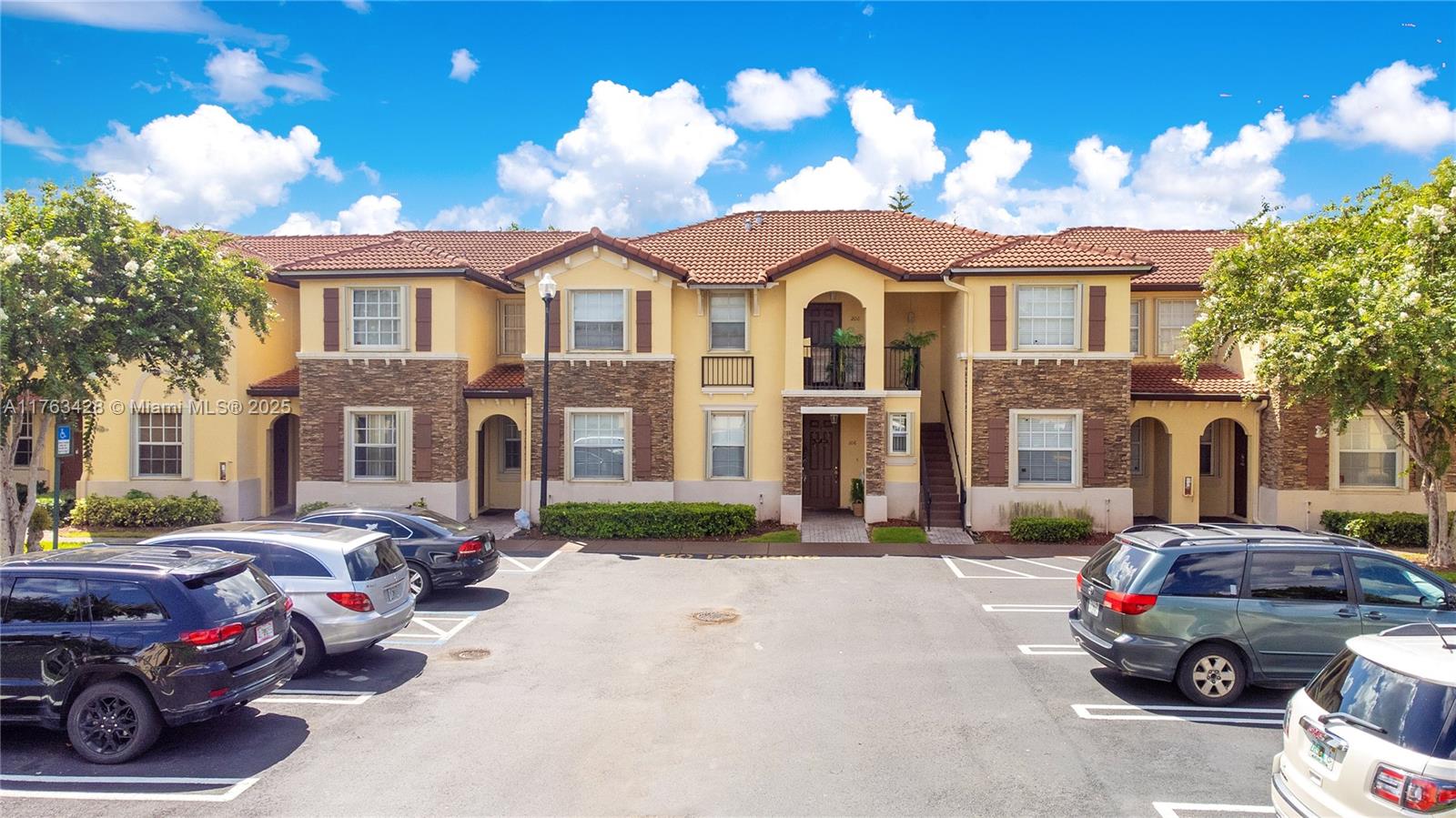 Rental Property at 1555 Ne 33rd Rd 109-2, Homestead, Miami-Dade County, Florida - Bedrooms: 3 
Bathrooms: 3  - $2,350 MO.