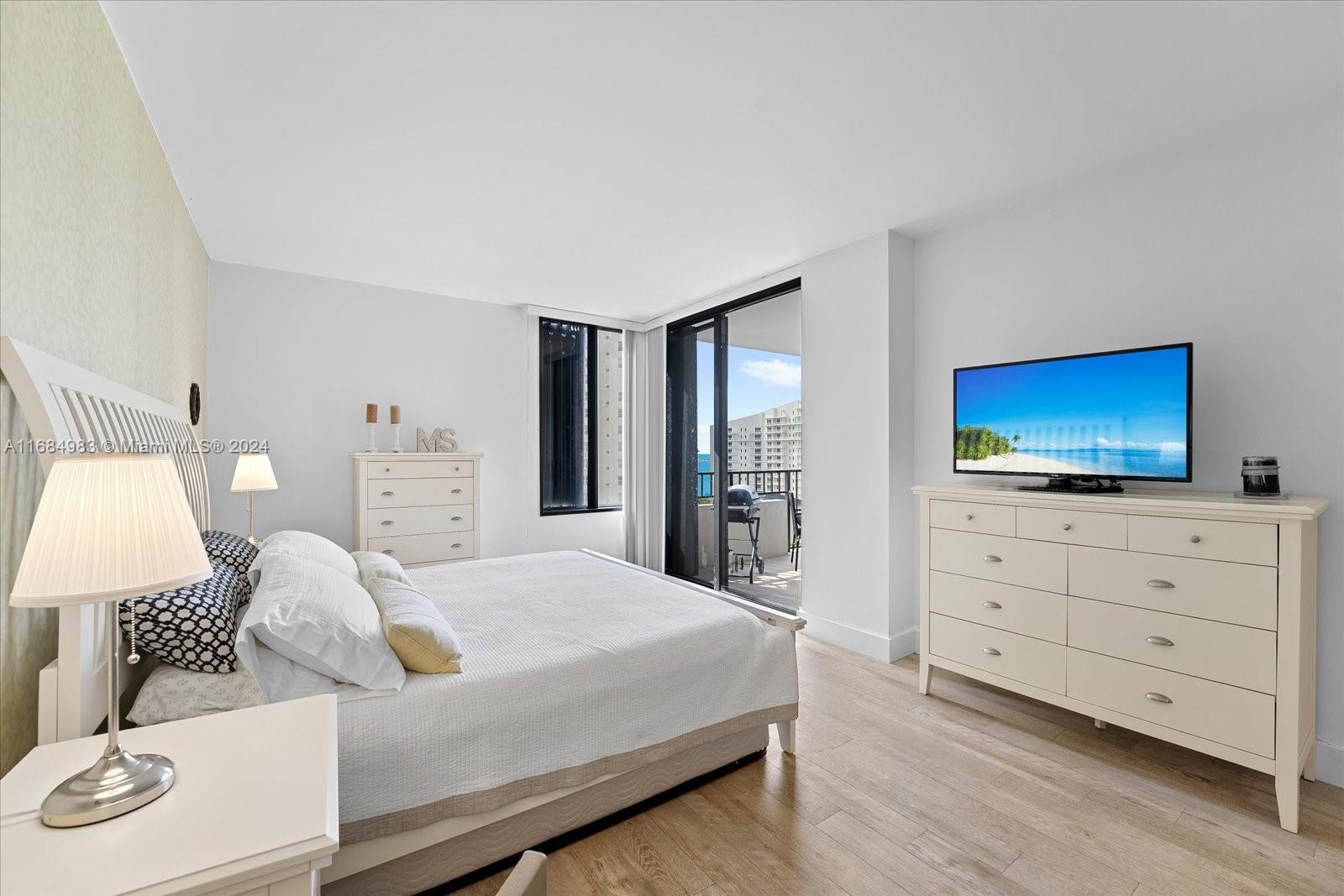 BRICKELL KEY ONE CONDO - Residential