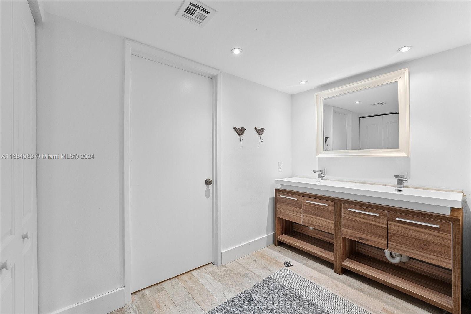 BRICKELL KEY ONE CONDO - Residential