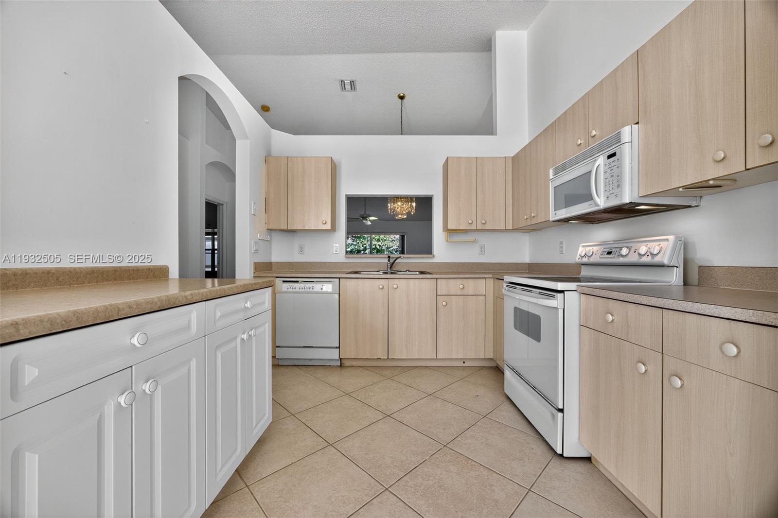 FLORAL LAKES PH 3 AND 4 - Residential