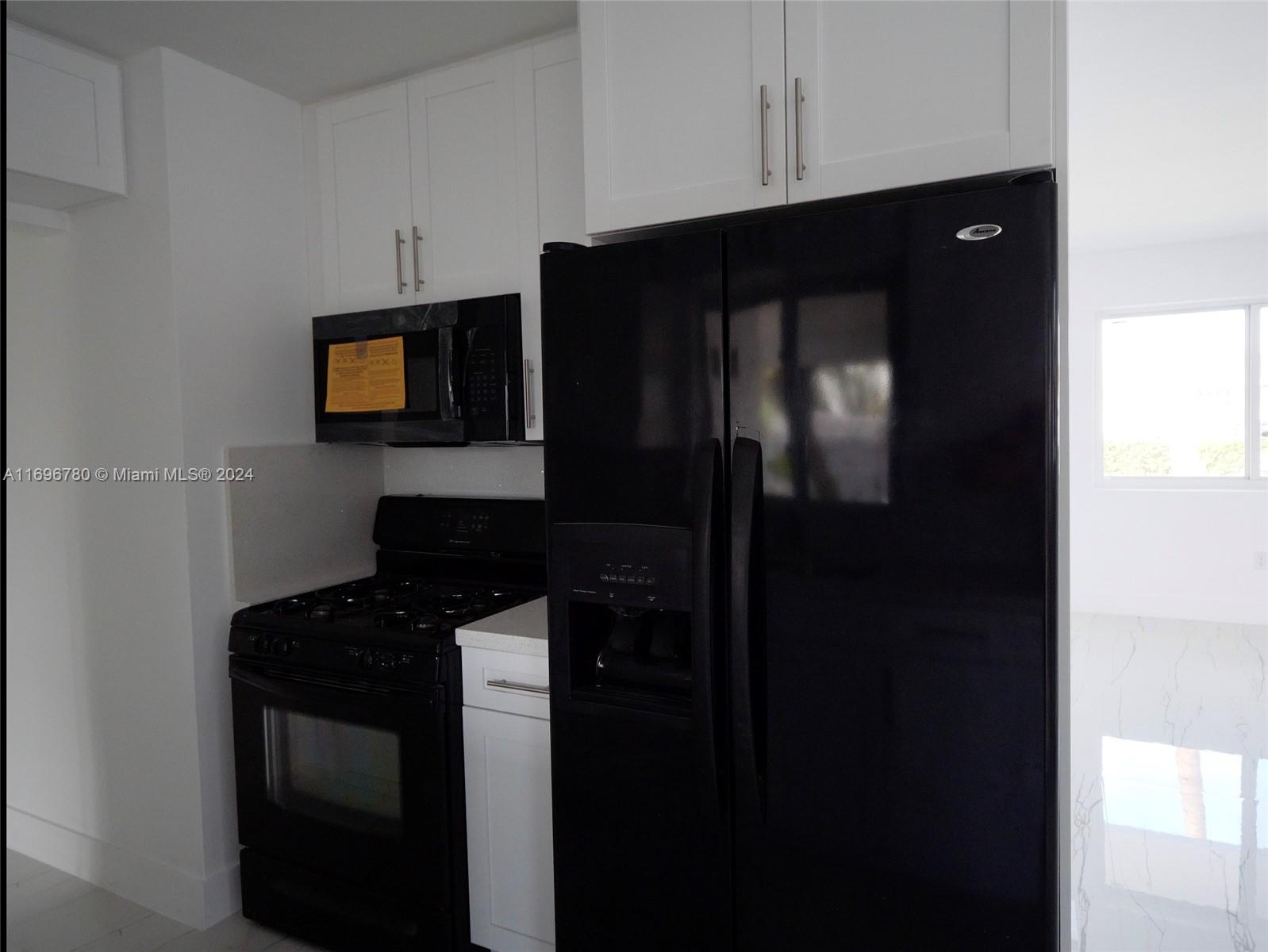 SO MIAMI HEIGHTS ADDN V - Residential