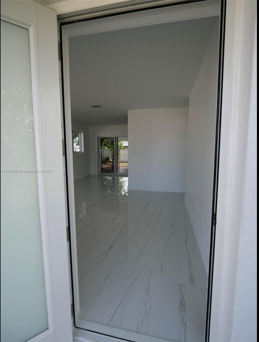 SO MIAMI HEIGHTS ADDN V - Residential