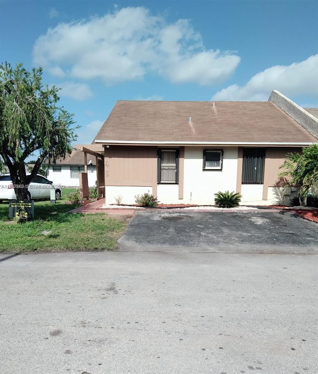 TOWNHOMES OF AUDUBON SOUT - Residential Lease