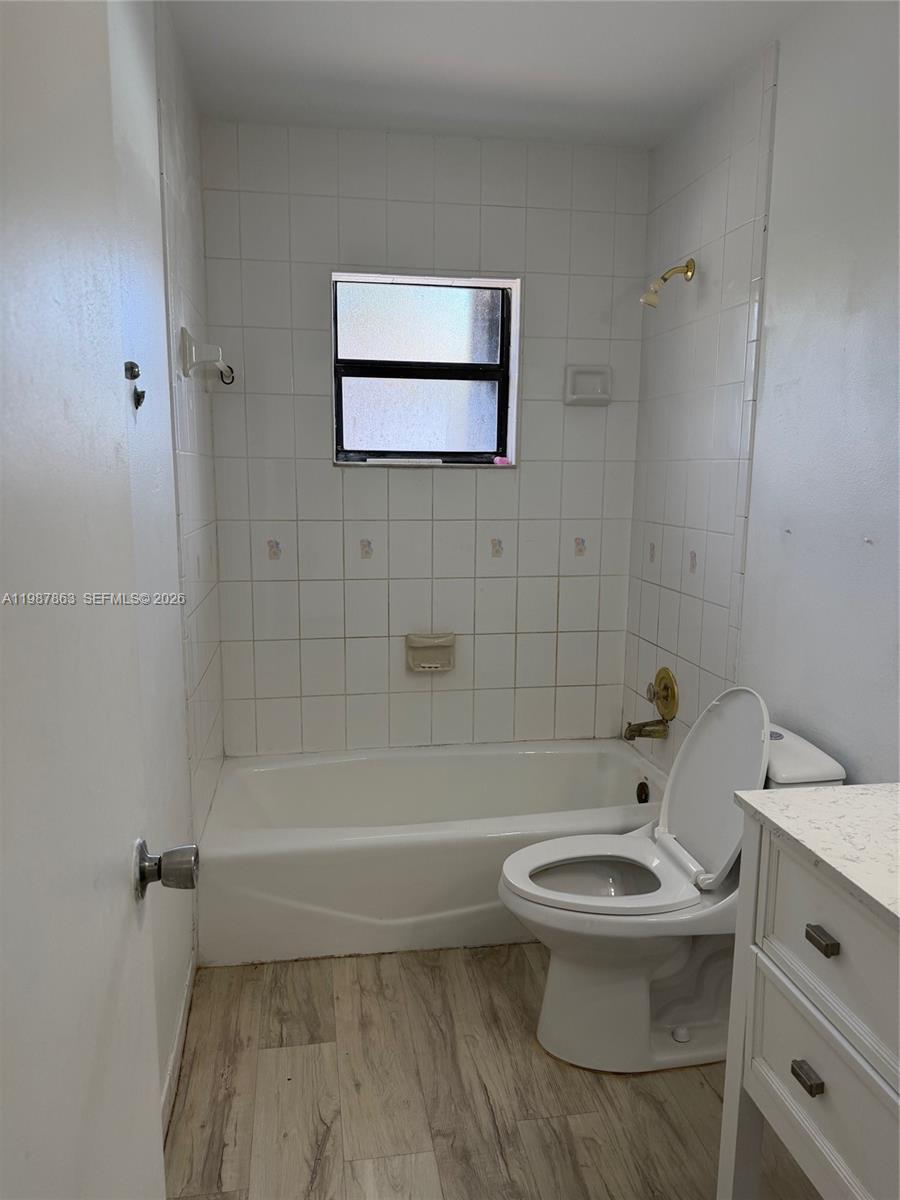 TOWNHOMES OF AUDUBON SOUT - Residential Lease