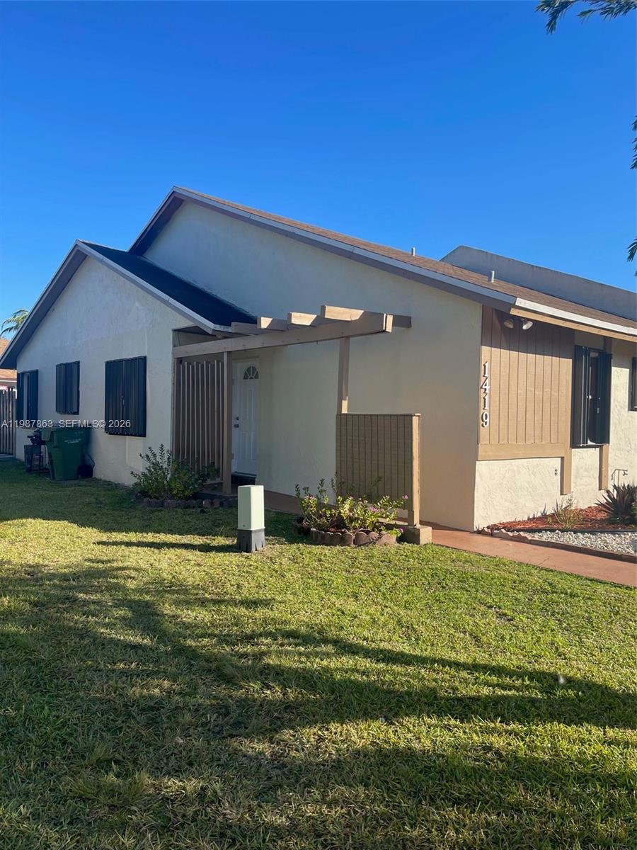 TOWNHOMES OF AUDUBON SOUT - Residential Lease