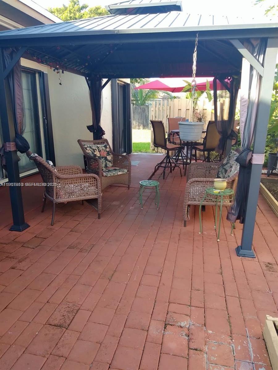 TOWNHOMES OF AUDUBON SOUT - Residential Lease