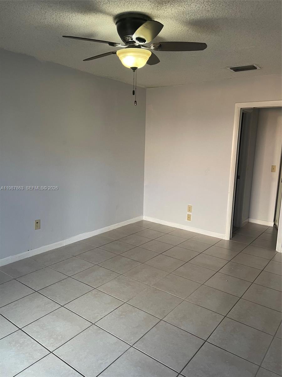 TOWNHOMES OF AUDUBON SOUT - Residential Lease