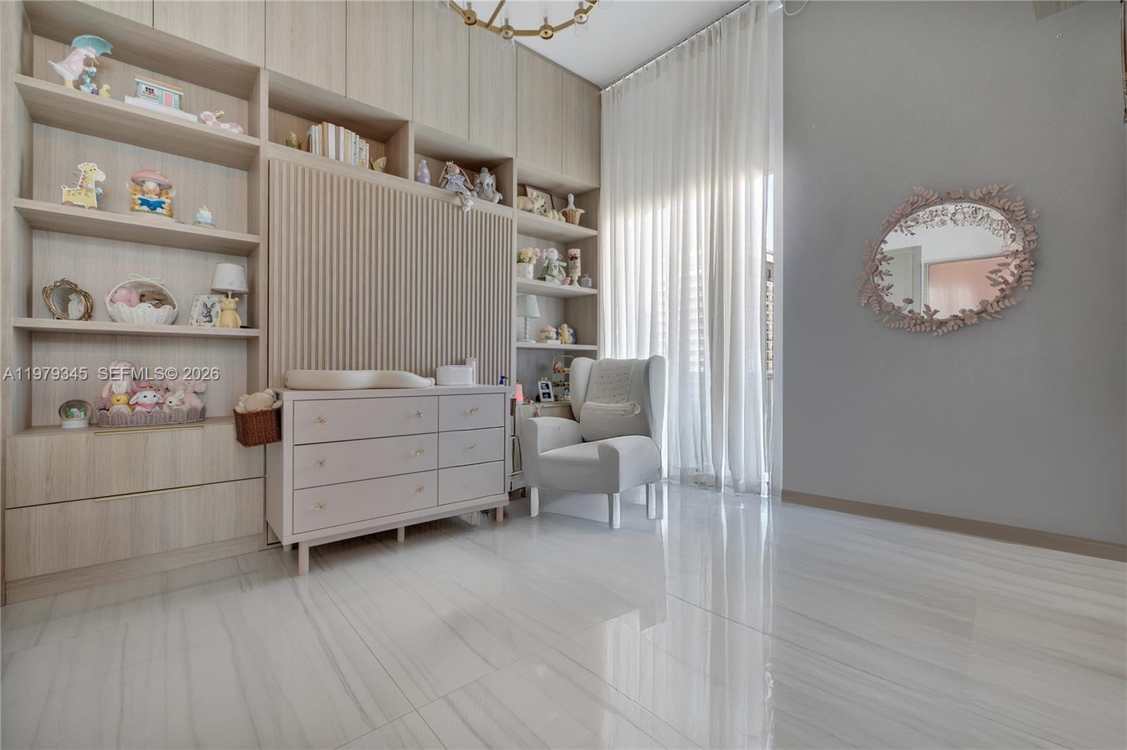 NEW WAVE CONDO - Residential