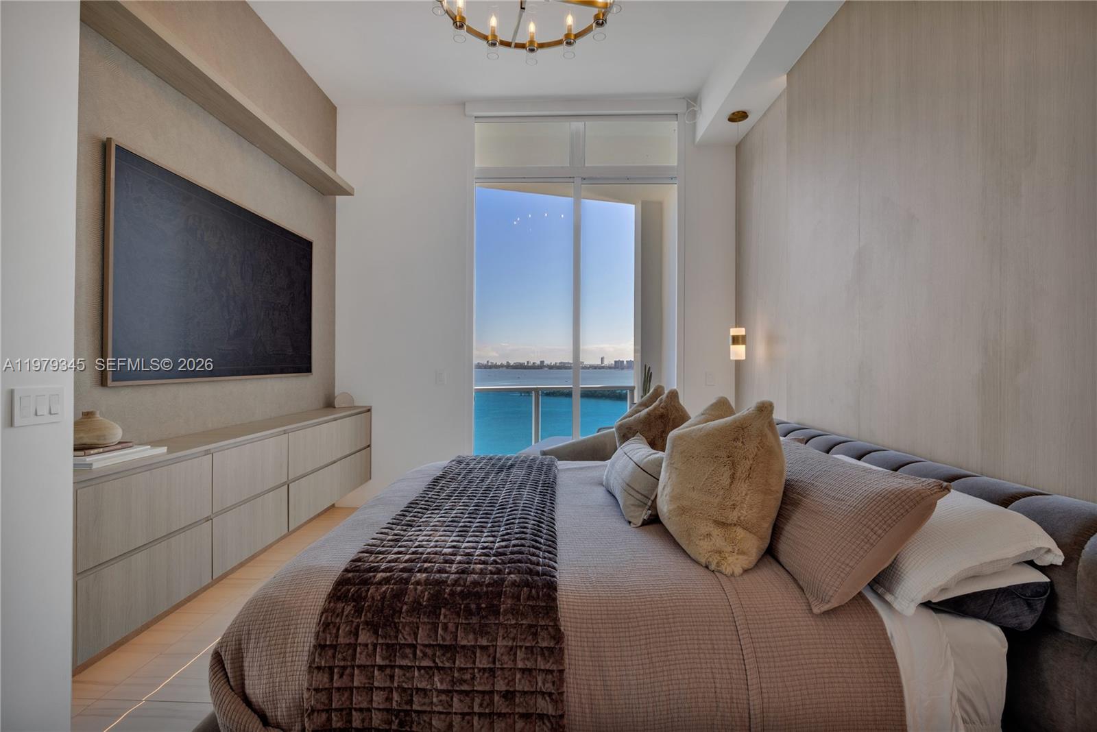 NEW WAVE CONDO - Residential