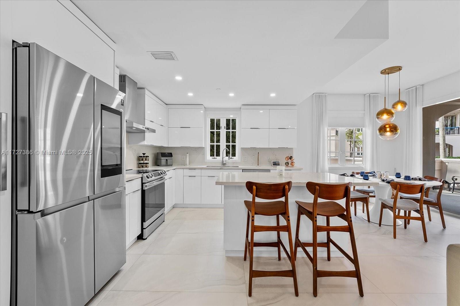 SEASIDE VILLAGE - Residential