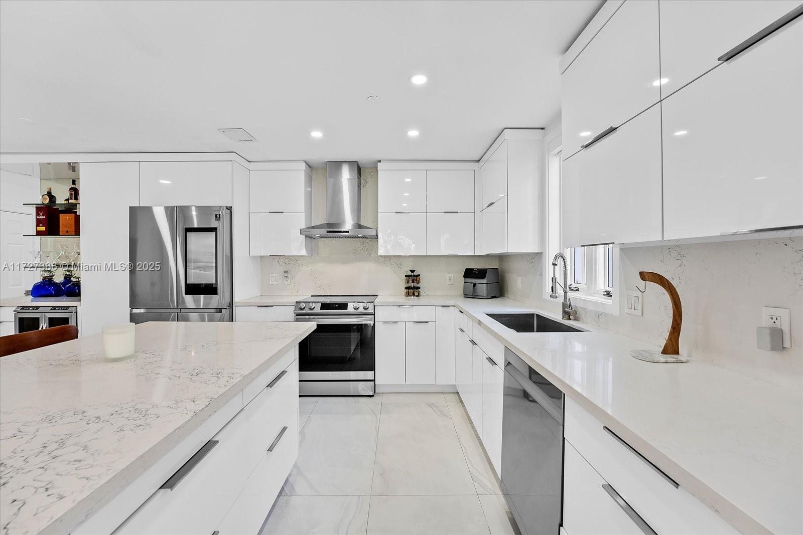 SEASIDE VILLAGE - Residential