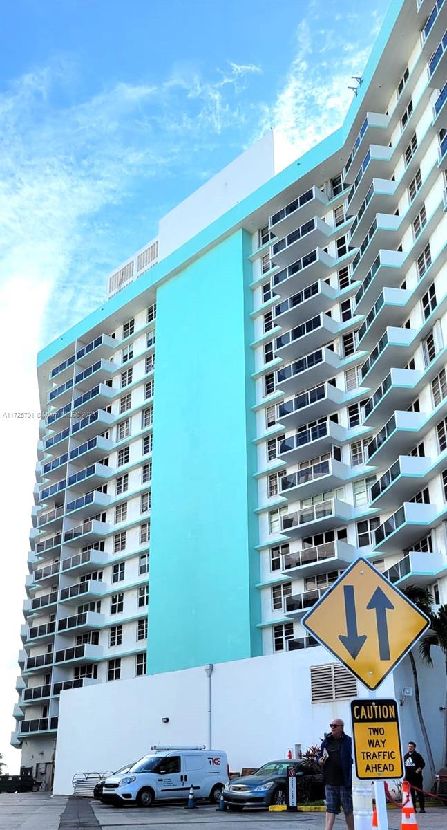 Rental Property at 3725 S Ocean Dr 323, Hollywood, Broward County, Florida - Bedrooms: 1 
Bathrooms: 2  - $2,300 MO.