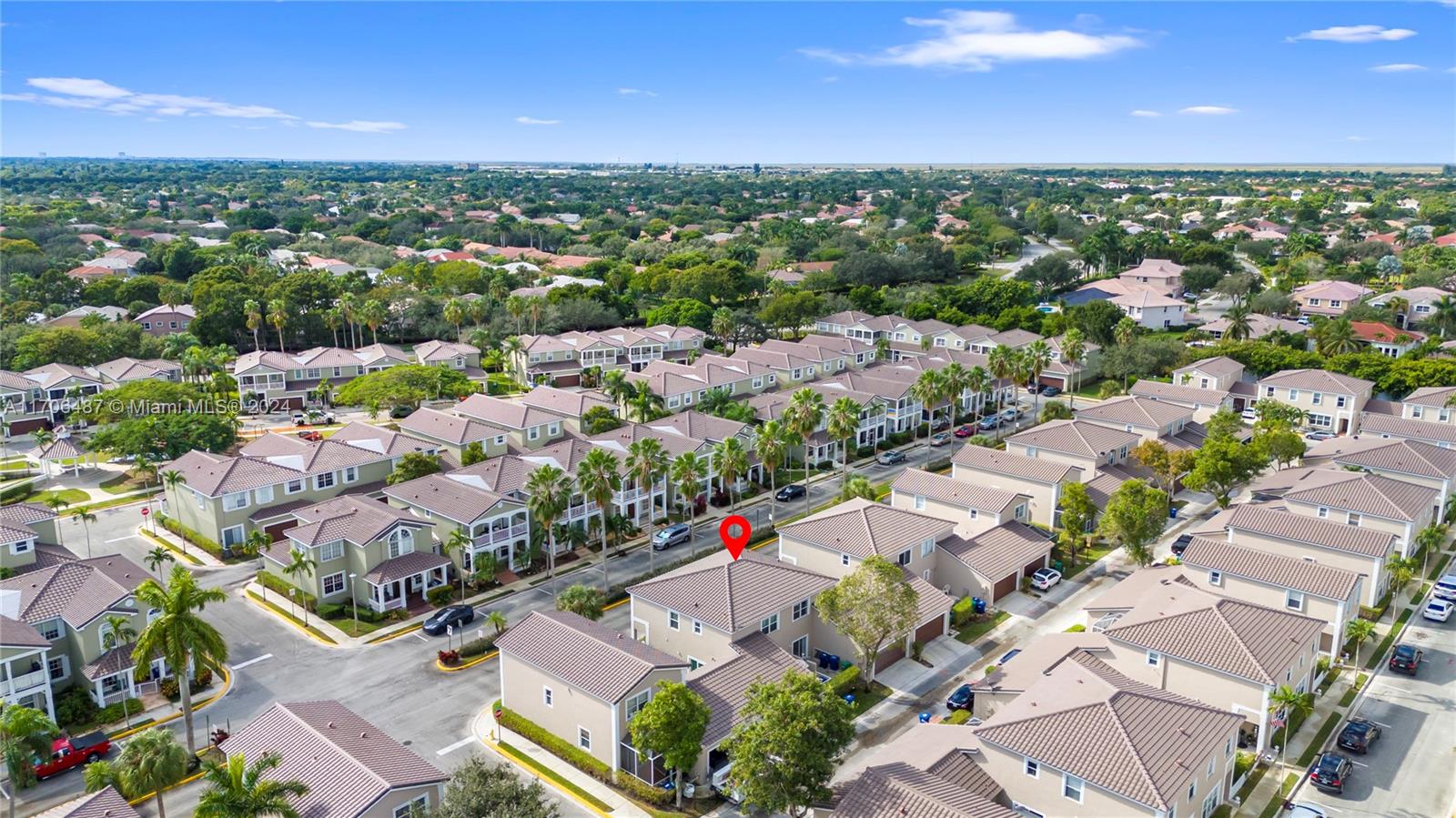 KENSINGTON MANOR - Residential