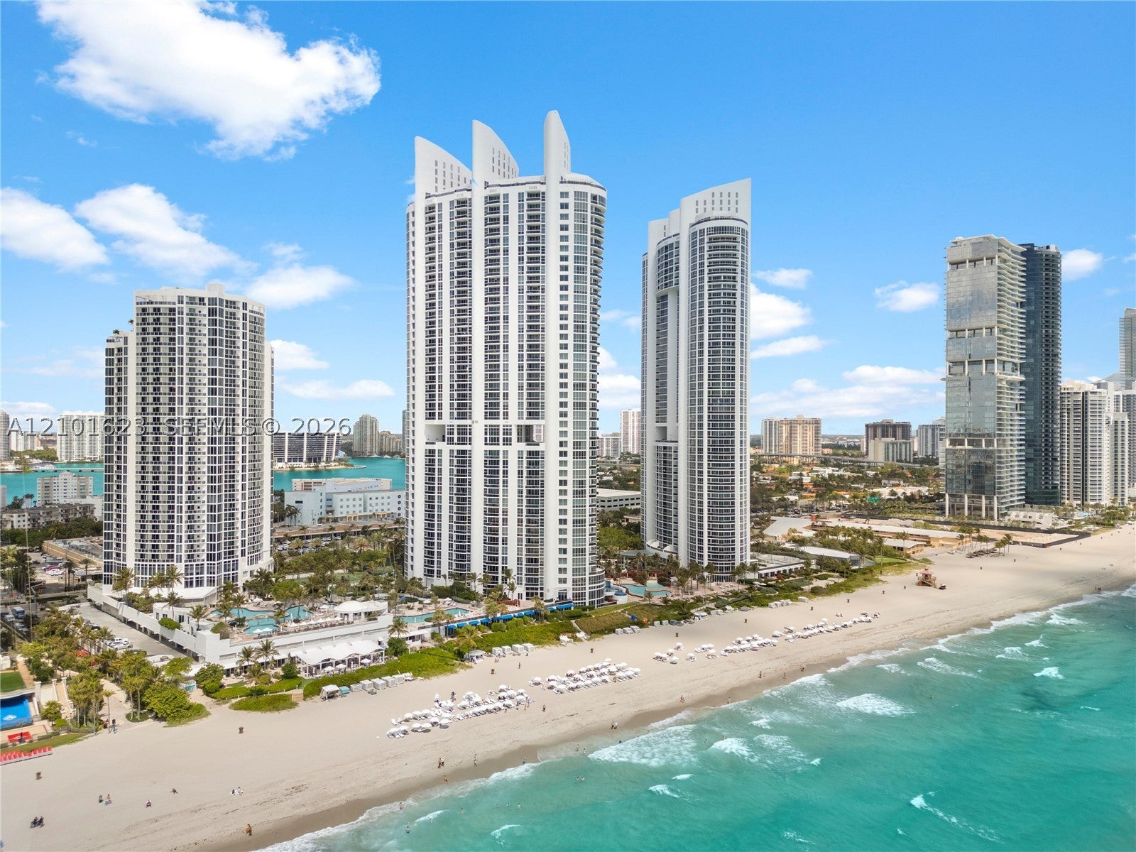 18001 Collins Ave 1110