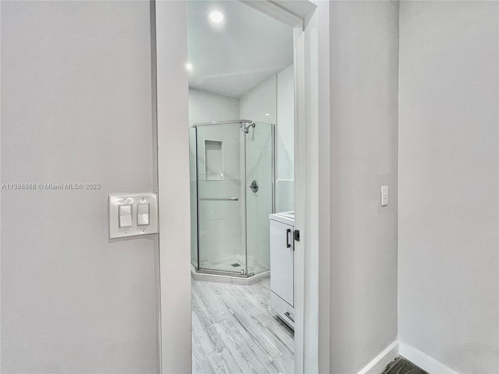 ATLANTIC VIEW NO 2 - Residential Lease