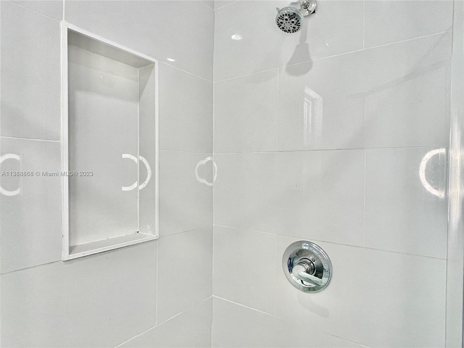 ATLANTIC VIEW NO 2 - Residential Lease