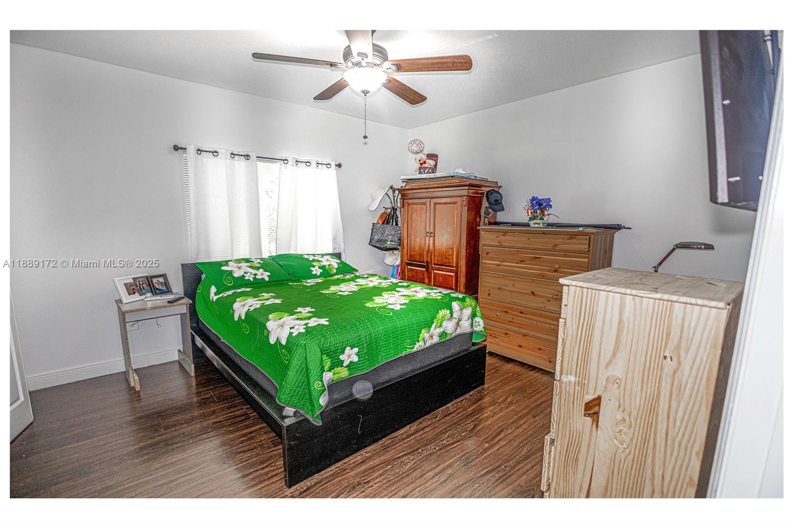 SEASTONE TOWNHOMES - Residential