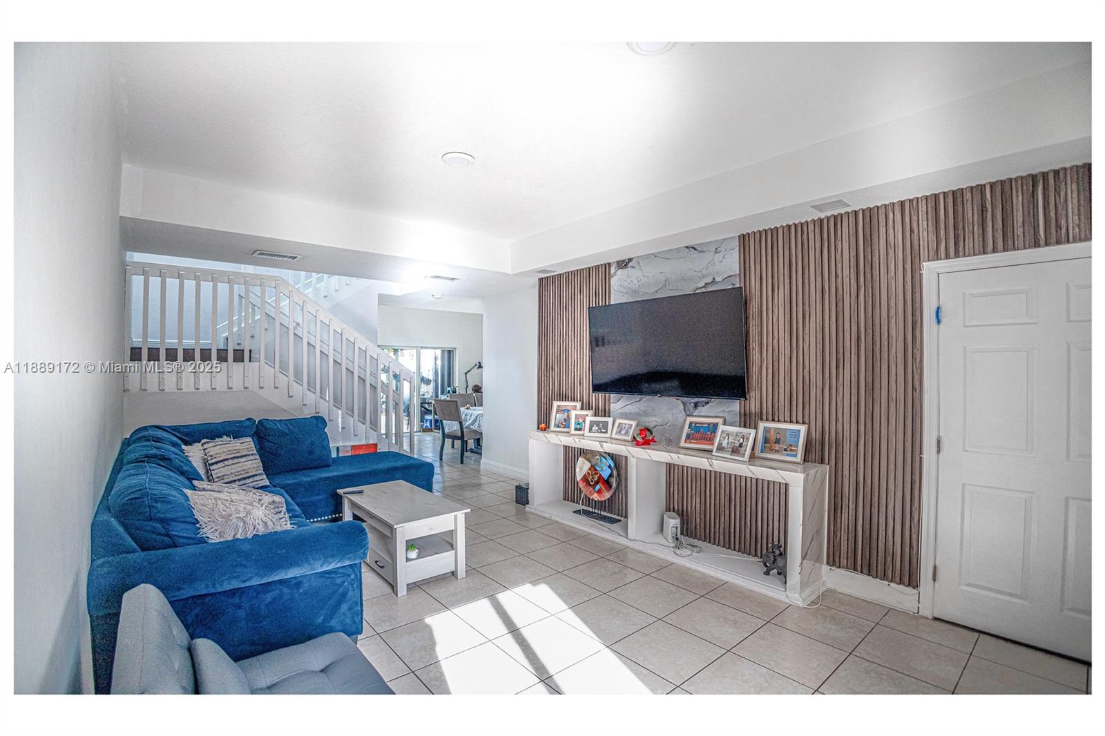 SEASTONE TOWNHOMES - Residential