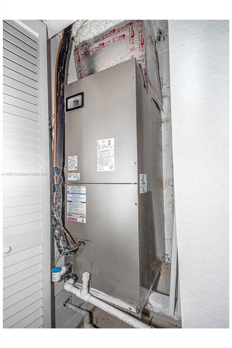 SEASTONE TOWNHOMES - Residential