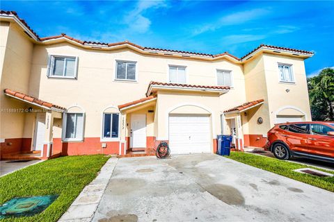 Photo of 18272 SW 108th Path, Miami, FL 33157 (MLS # A11889172)