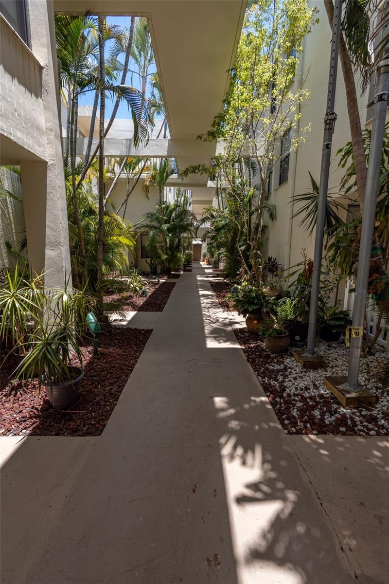 20350 W Country Club Dr PH24-4