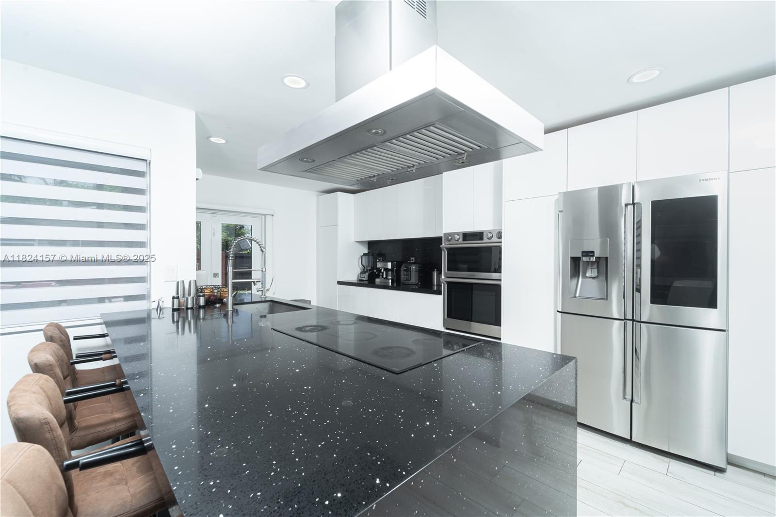 MIRAMAR ISLES SEC 1 - Residential