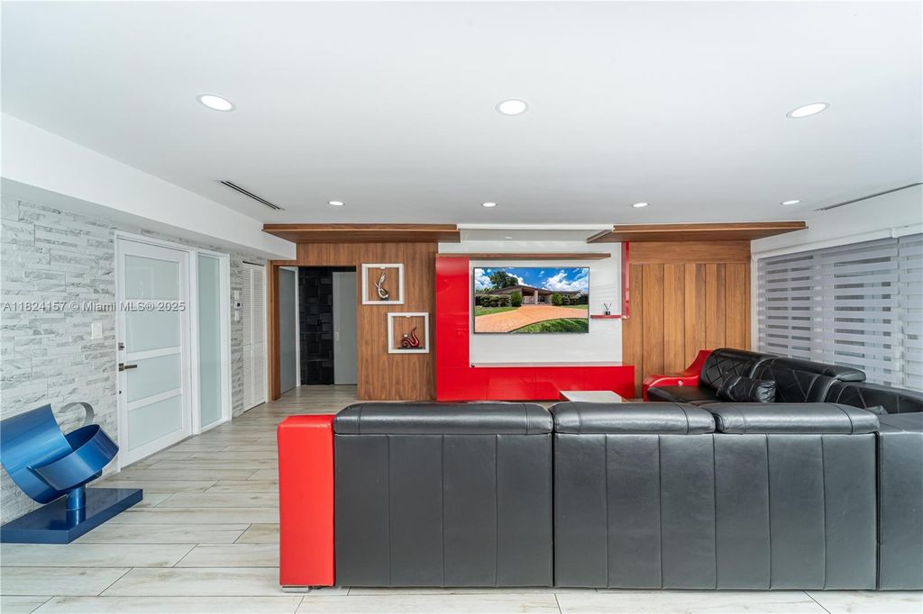 Photo of 3404 Garden Ln, Miramar, FL 33023 (MLS # A11824157)