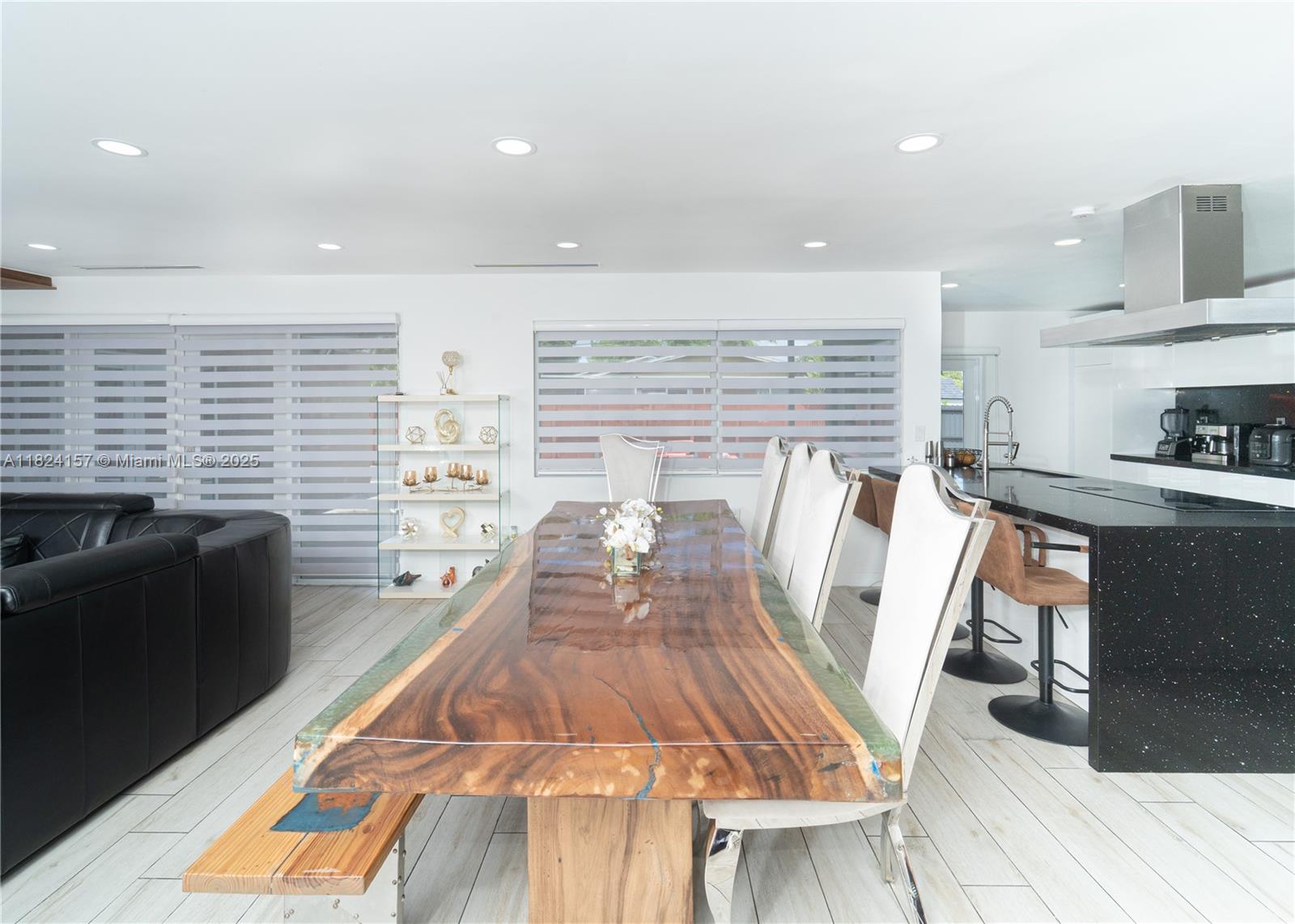 search properties 3 3404 Garden Ln