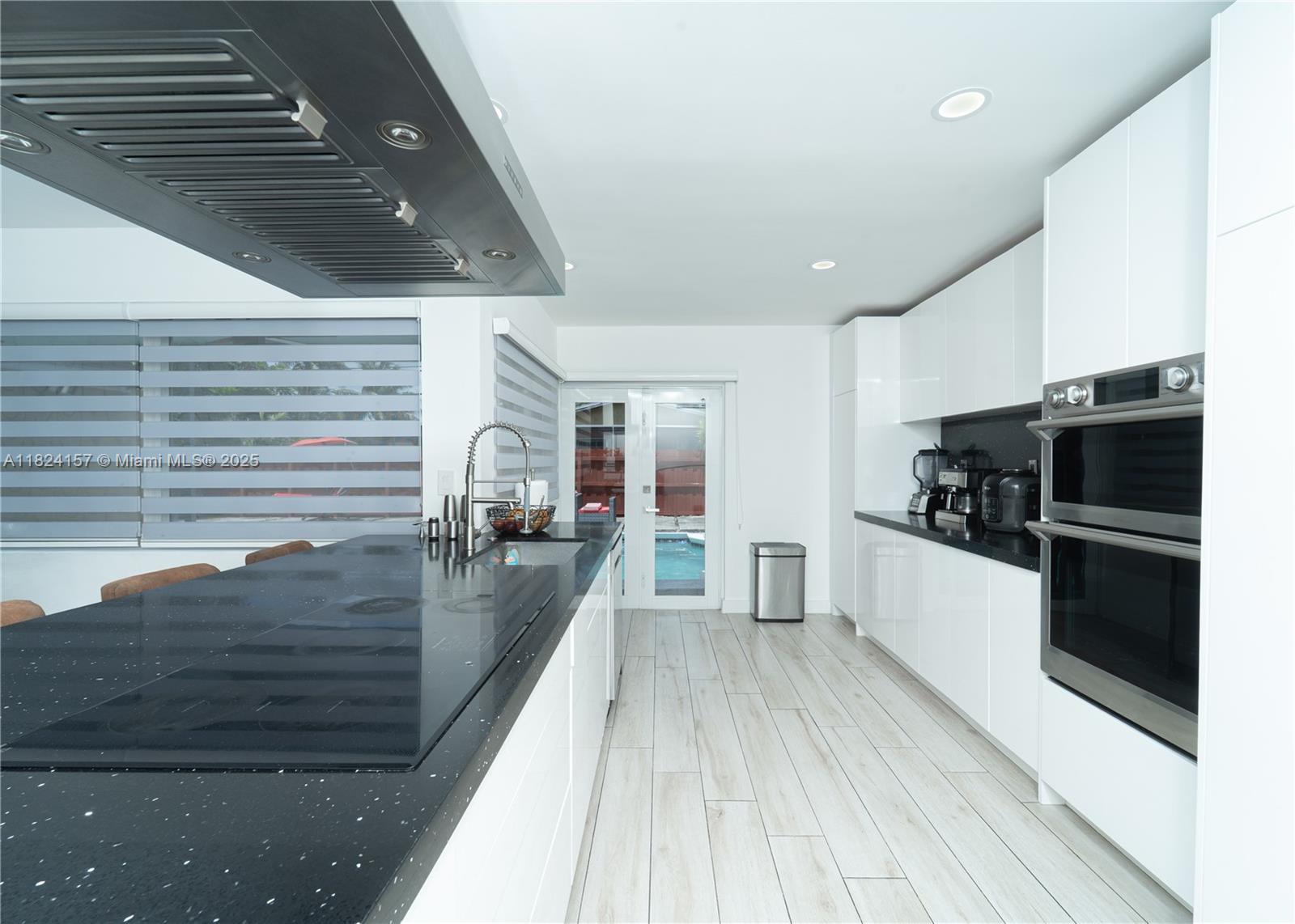 MIRAMAR ISLES SEC 1 - Residential