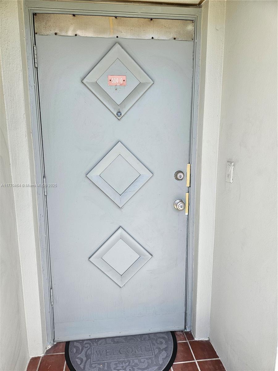 THIRD GULFSTREAM GARDEN - Residential Lease