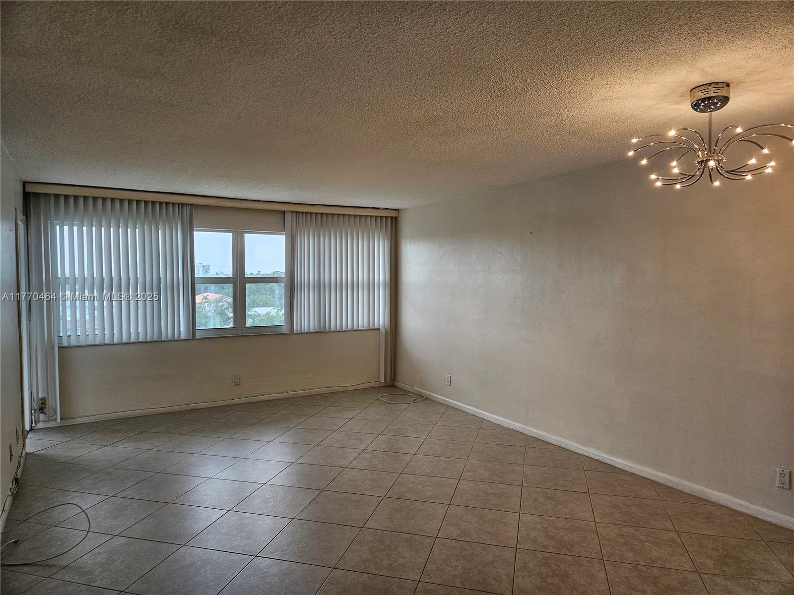 THIRD GULFSTREAM GARDEN - Residential Lease