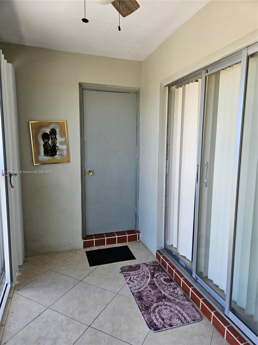 THIRD GULFSTREAM GARDEN - Residential Lease