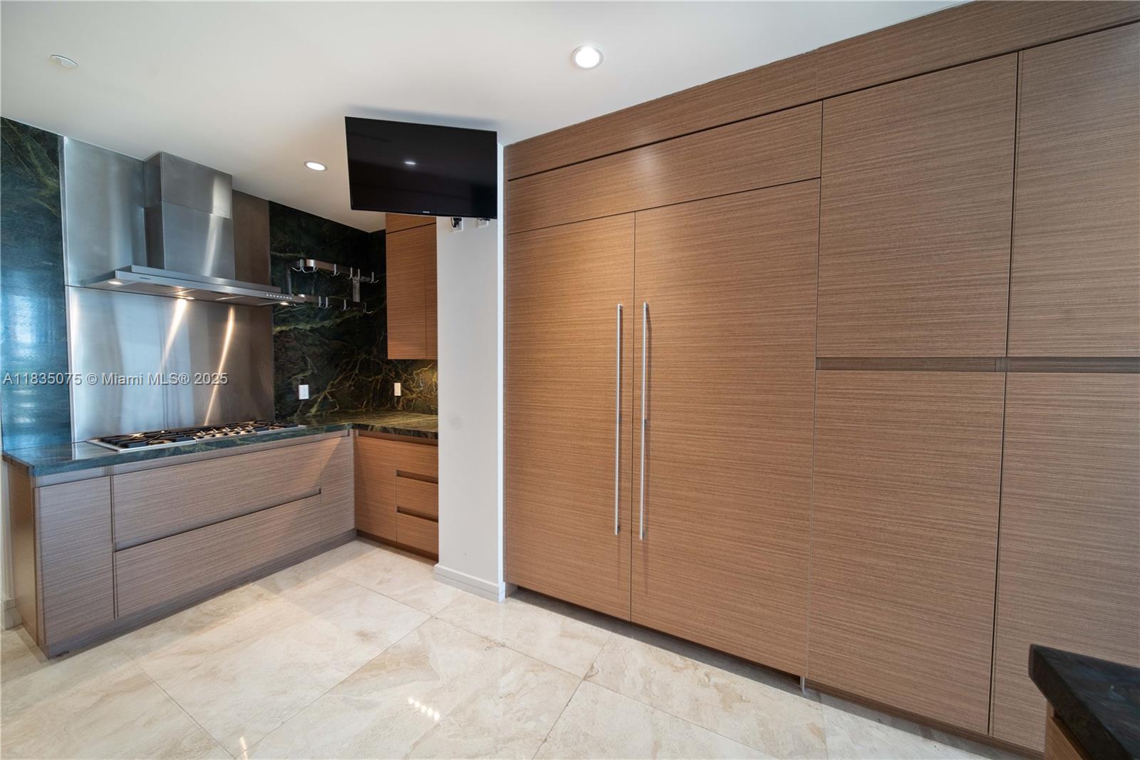 ADAGIO ON THE BAY CONDO - Residential