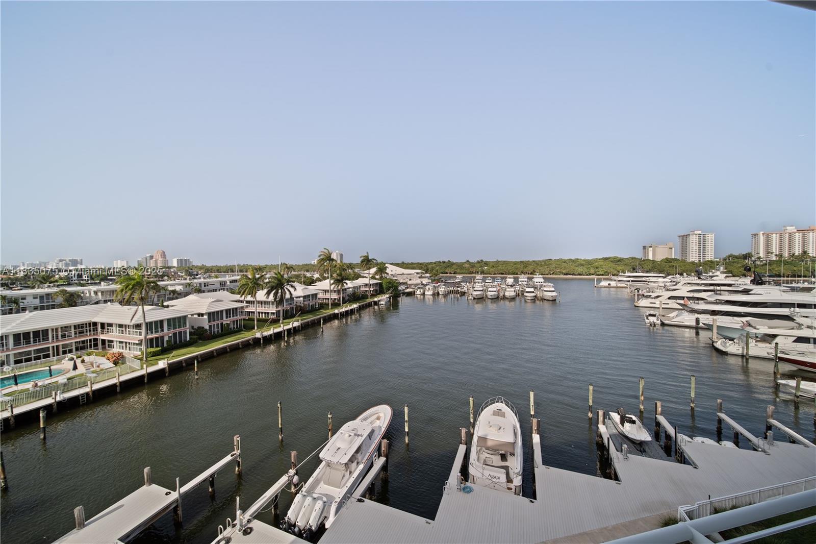 1110 Seminole Dr 502