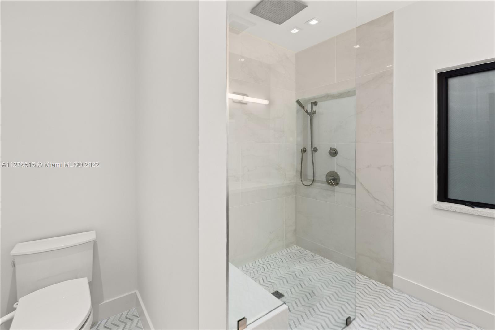 C GABLES RIV SEC 2 REV - Residential