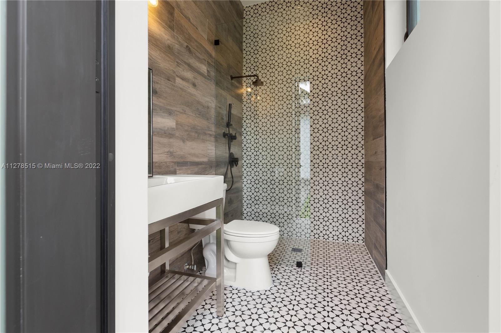 C GABLES RIV SEC 2 REV - Residential