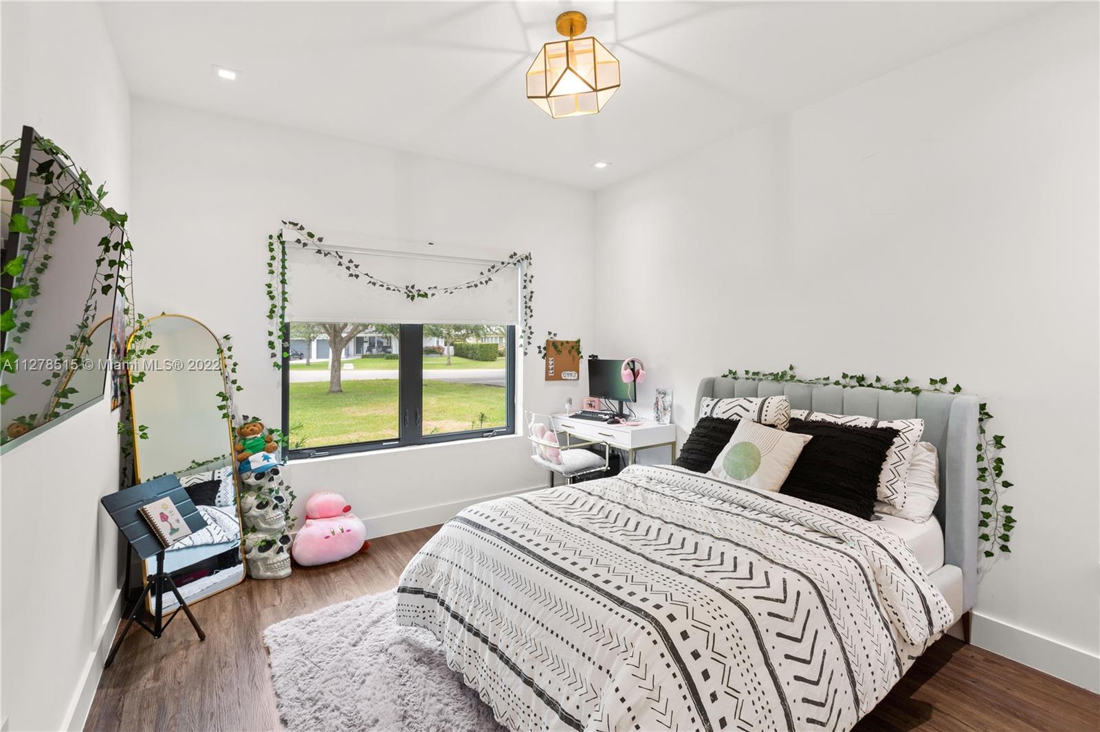 C GABLES RIV SEC 2 REV - Residential