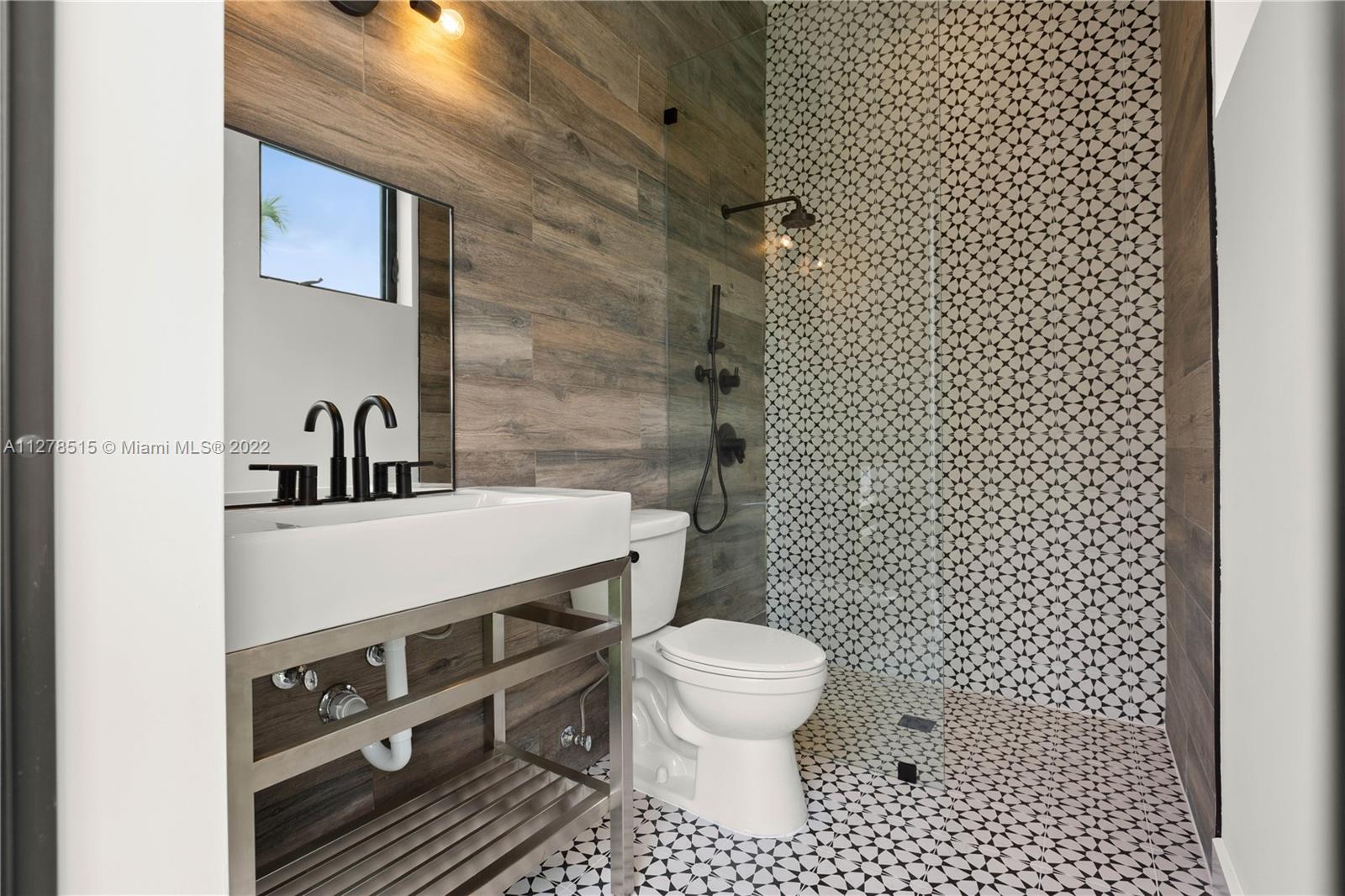 C GABLES RIV SEC 2 REV - Residential