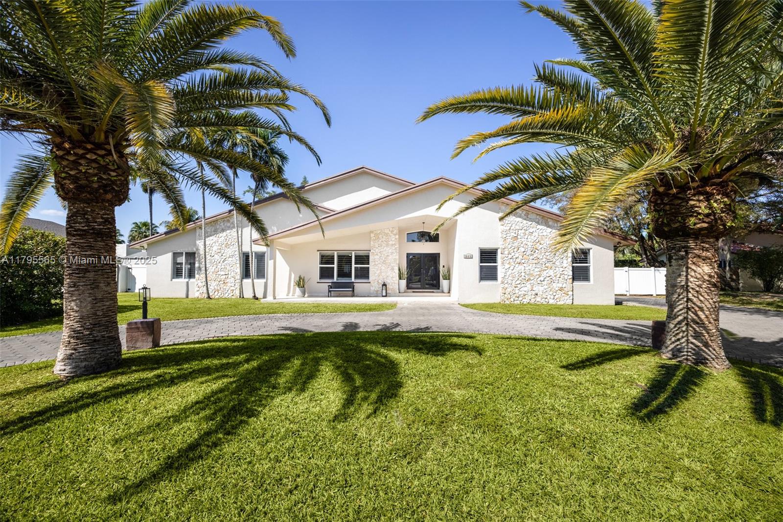 Rental Property at 10401 Sw 139th St  , Miami, Broward County, Florida - Bedrooms: 4 
Bathrooms: 3  - $7,500 MO.
