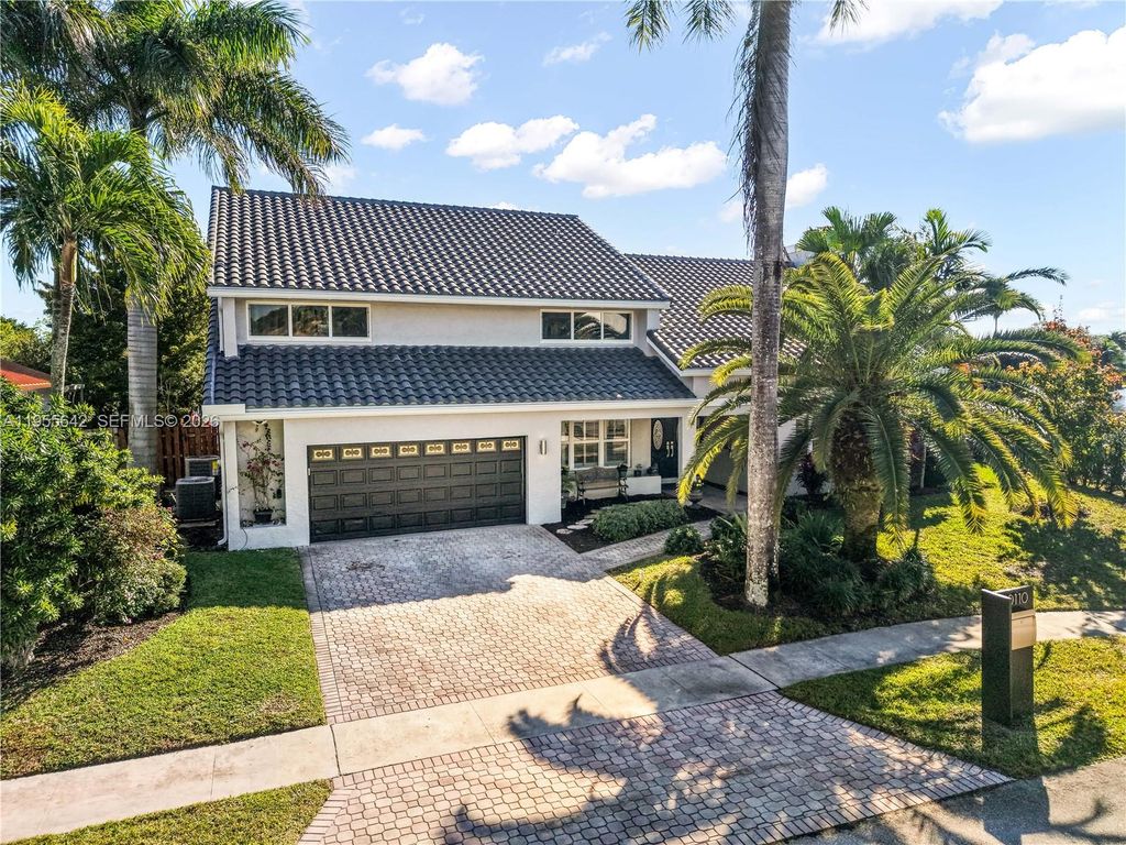 Photo of 10110 SW 3rd St, Plantation, FL 33324 (MLS # A11955642)