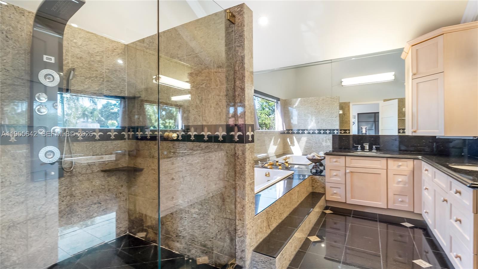 JACARANDA AREA 983 - Residential