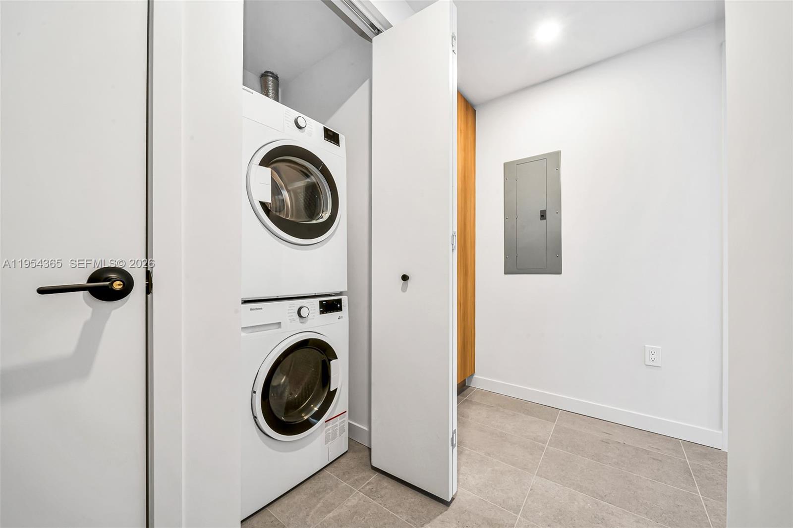 501 First Residences - Residential