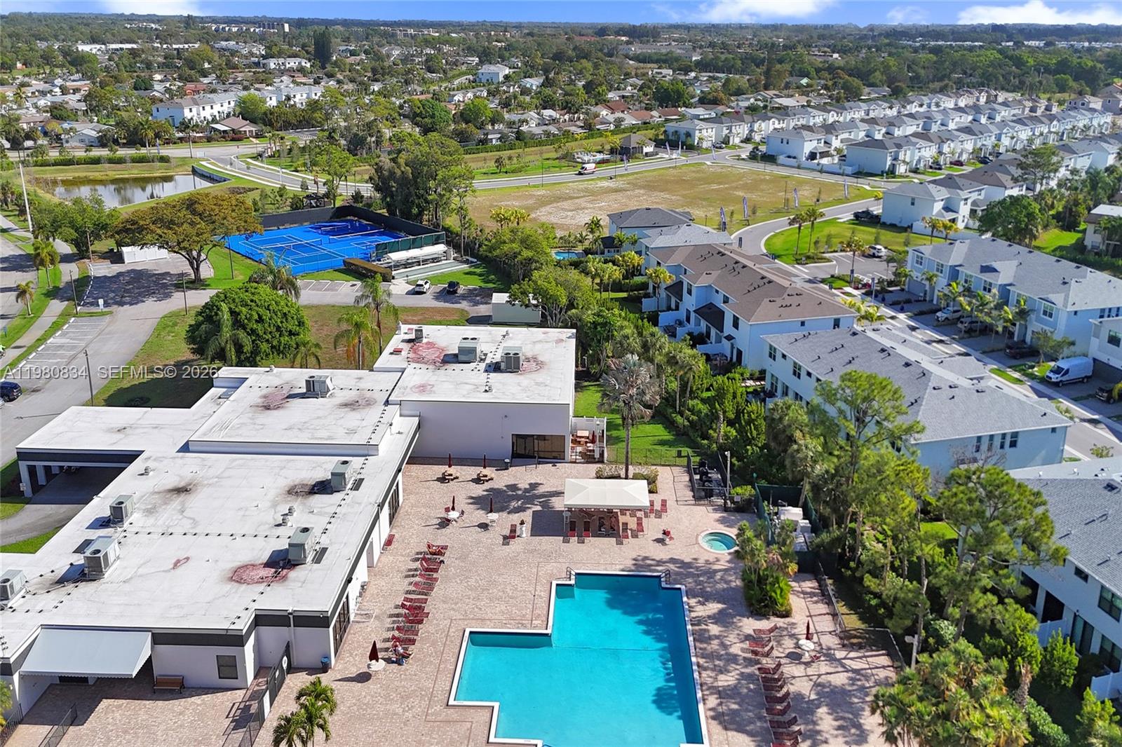 LUCERNE POINTE ONE,TWO,TH - Residential