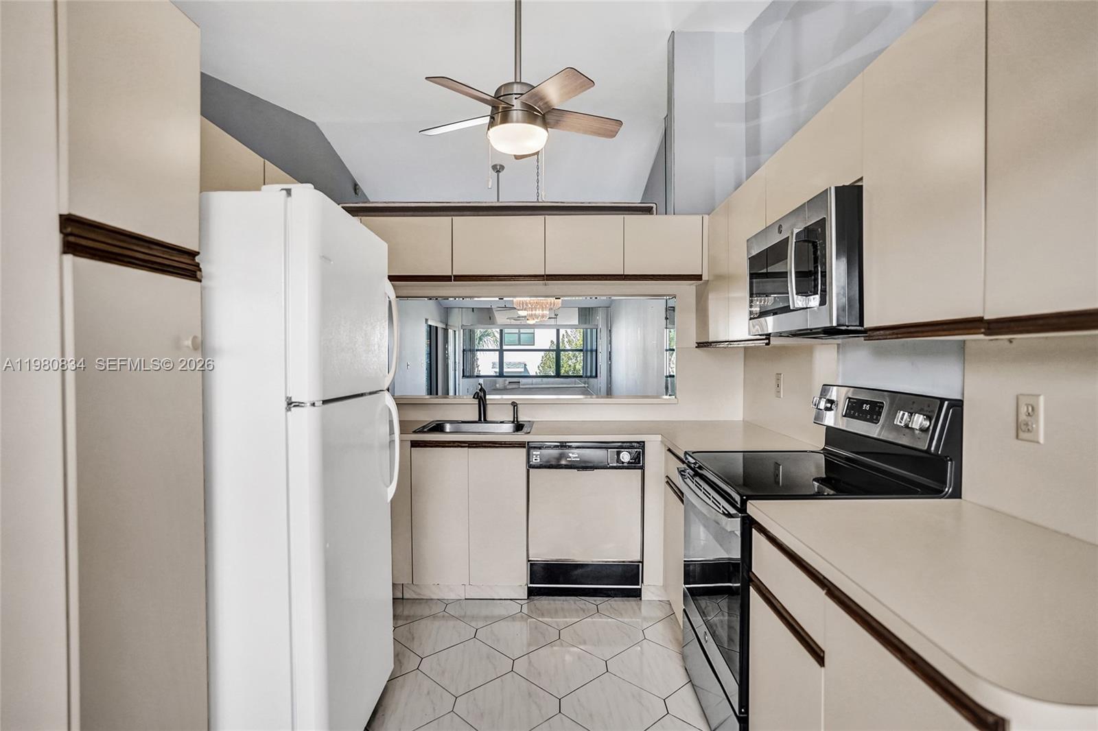 LUCERNE POINTE ONE,TWO,TH - Residential